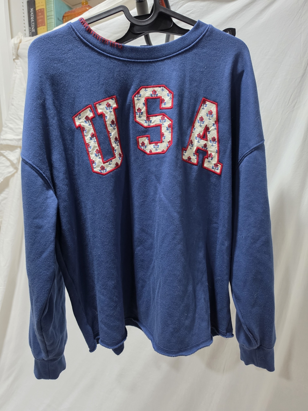 Universal Thread Navy Blue Crewneck Sweatshirt with USA Appliqué